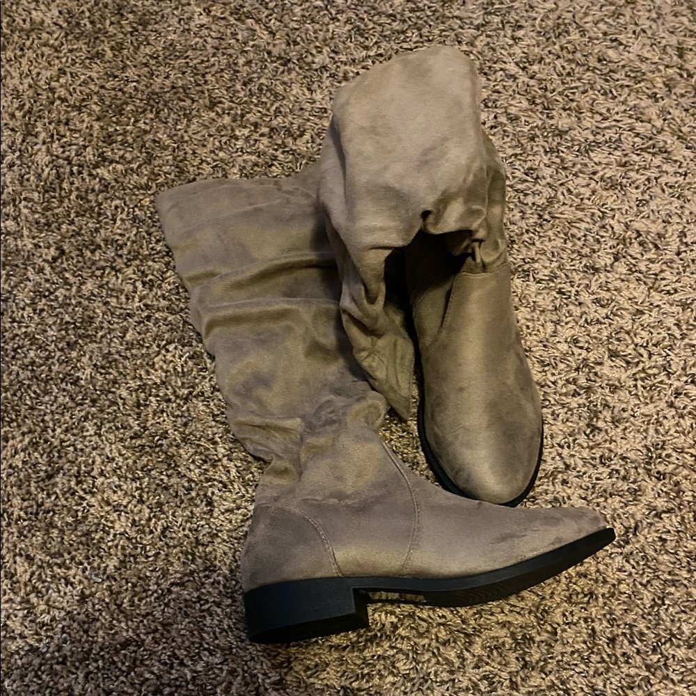 Tan to the knee boots